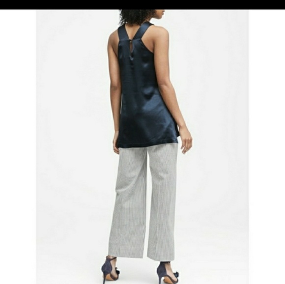 2Fer! Banana Republic satin cutaway tunic navy - Picture 2 of 3